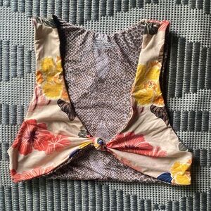 Acacia Retro-Paradise top in GREAT CONDITION